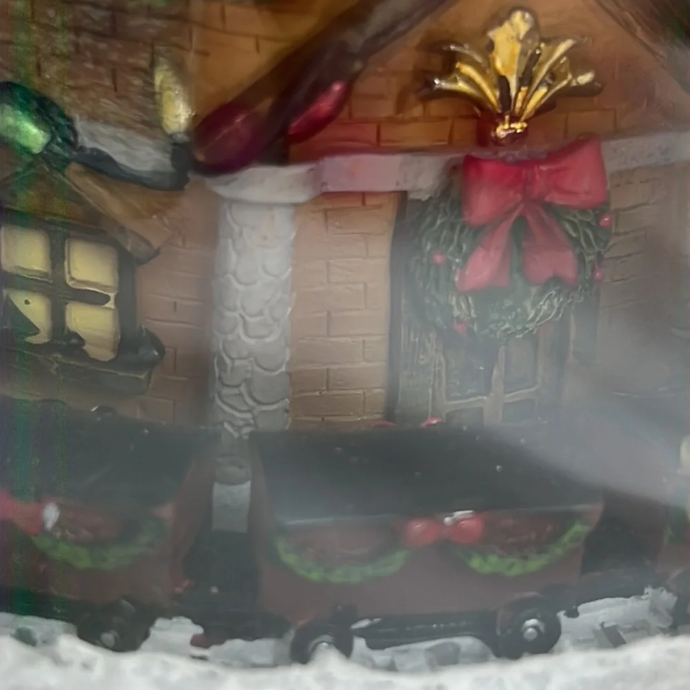 ⭐️Pier 1 imports Santa musical snow globe jingle bells new in box